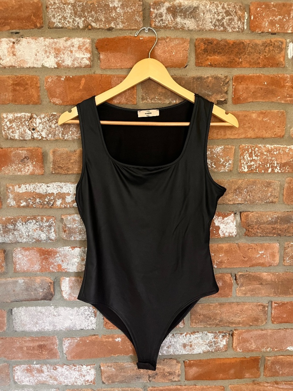 Entro Black Pleather Bodysuit — Size Medium 🖤
